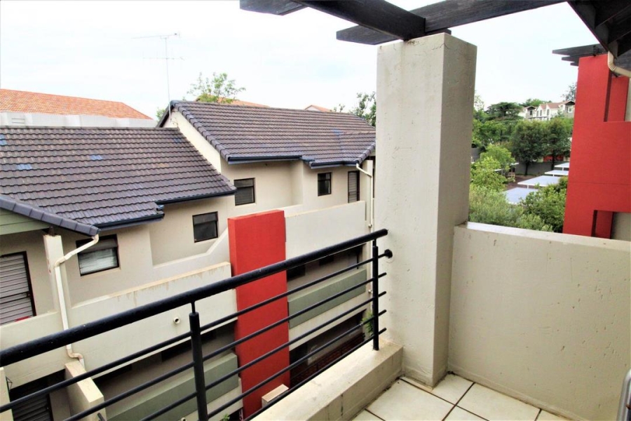 To Let 2 Bedroom Property for Rent in Lonehill Gauteng