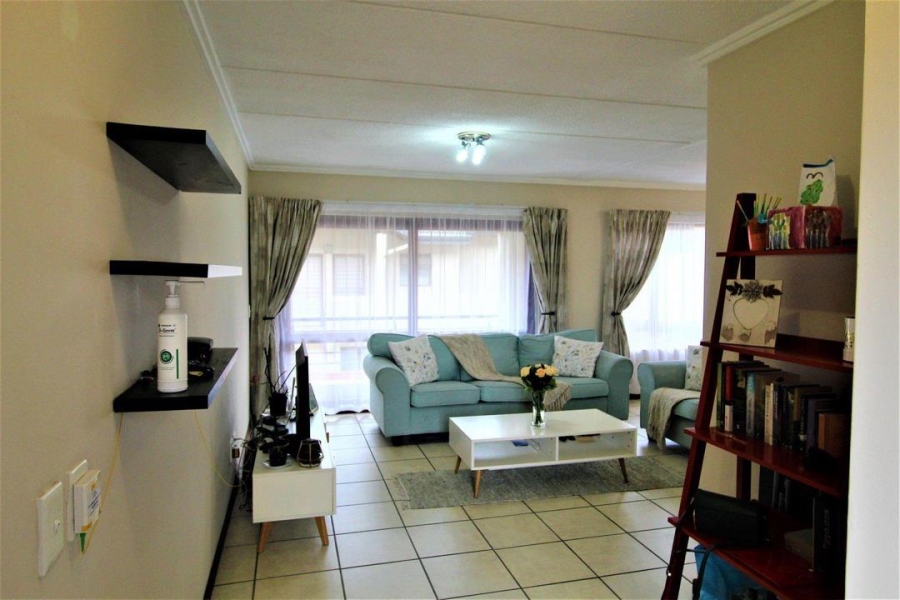 To Let 2 Bedroom Property for Rent in Lonehill Gauteng