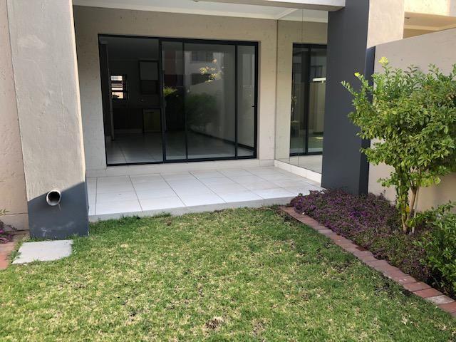 To Let 1 Bedroom Property for Rent in Beverley Gauteng