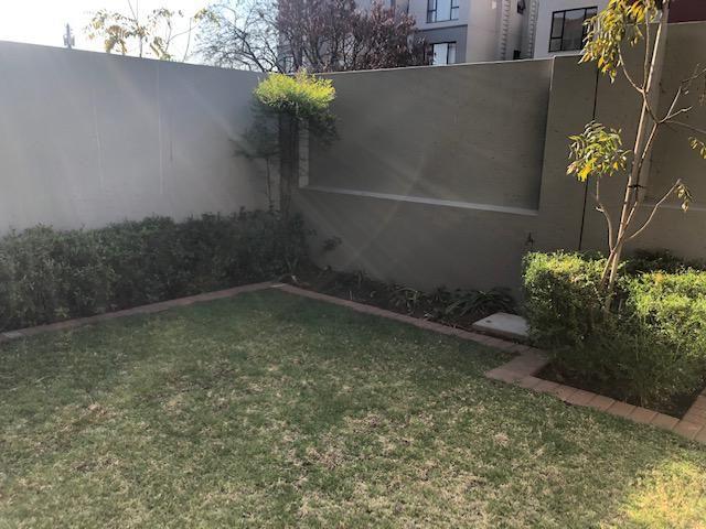 To Let 1 Bedroom Property for Rent in Beverley Gauteng