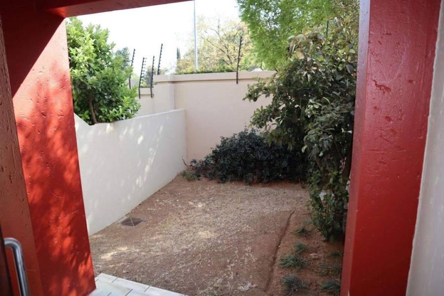 To Let 0 Bedroom Property for Rent in Lonehill Gauteng