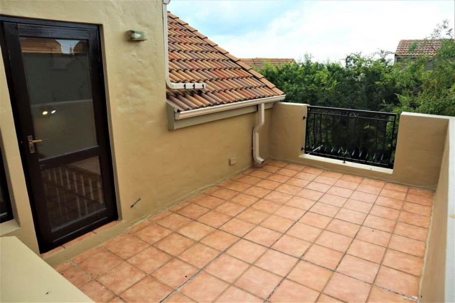 To Let 1 Bedroom Property for Rent in Lonehill Gauteng