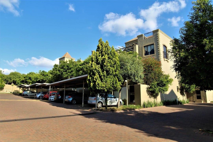 To Let 1 Bedroom Property for Rent in Lonehill Gauteng