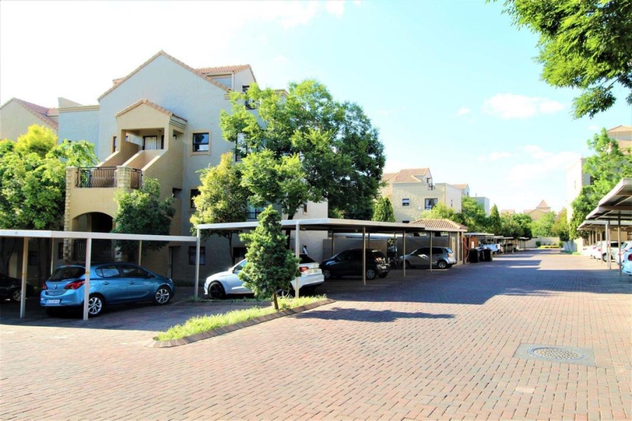 To Let 1 Bedroom Property for Rent in Lonehill Gauteng