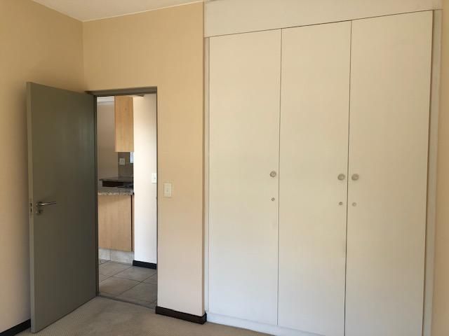 To Let 1 Bedroom Property for Rent in Lonehill Gauteng