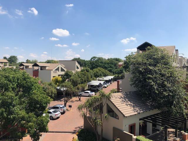 To Let 1 Bedroom Property for Rent in Lonehill Gauteng