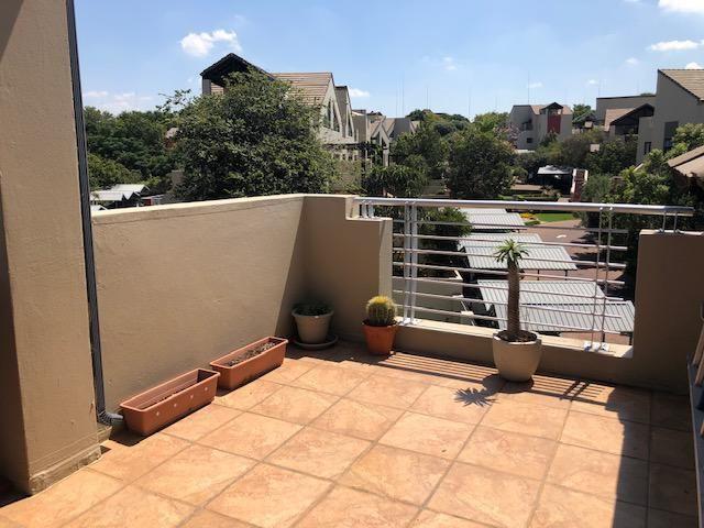 To Let 1 Bedroom Property for Rent in Lonehill Gauteng