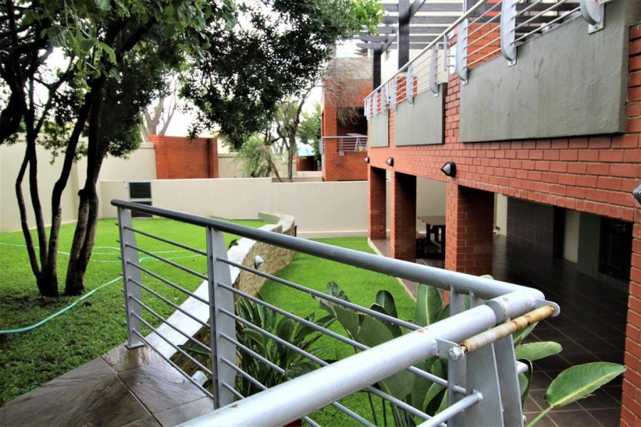 To Let 1 Bedroom Property for Rent in Lonehill Gauteng