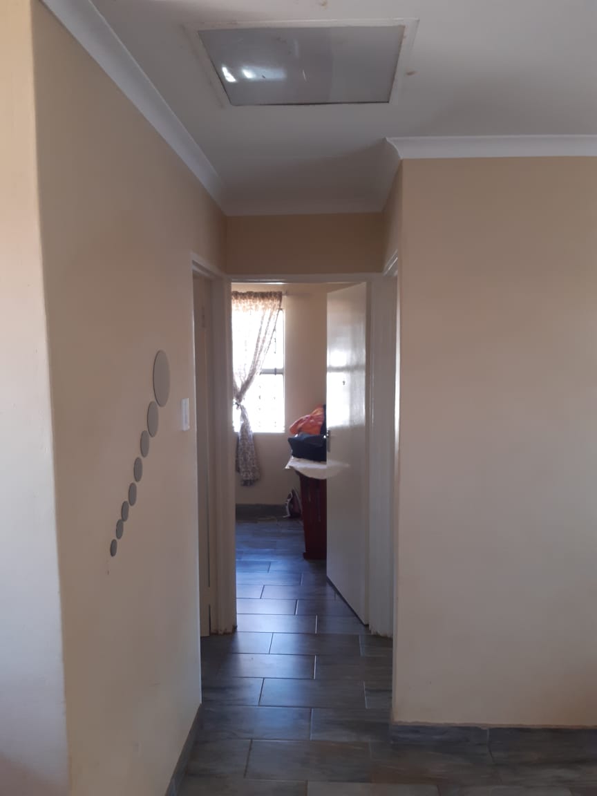 2 Bedroom Property for Sale in Lufhereng Gauteng