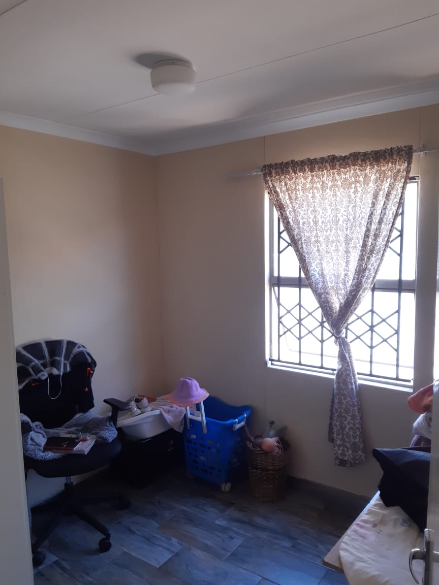 2 Bedroom Property for Sale in Lufhereng Gauteng