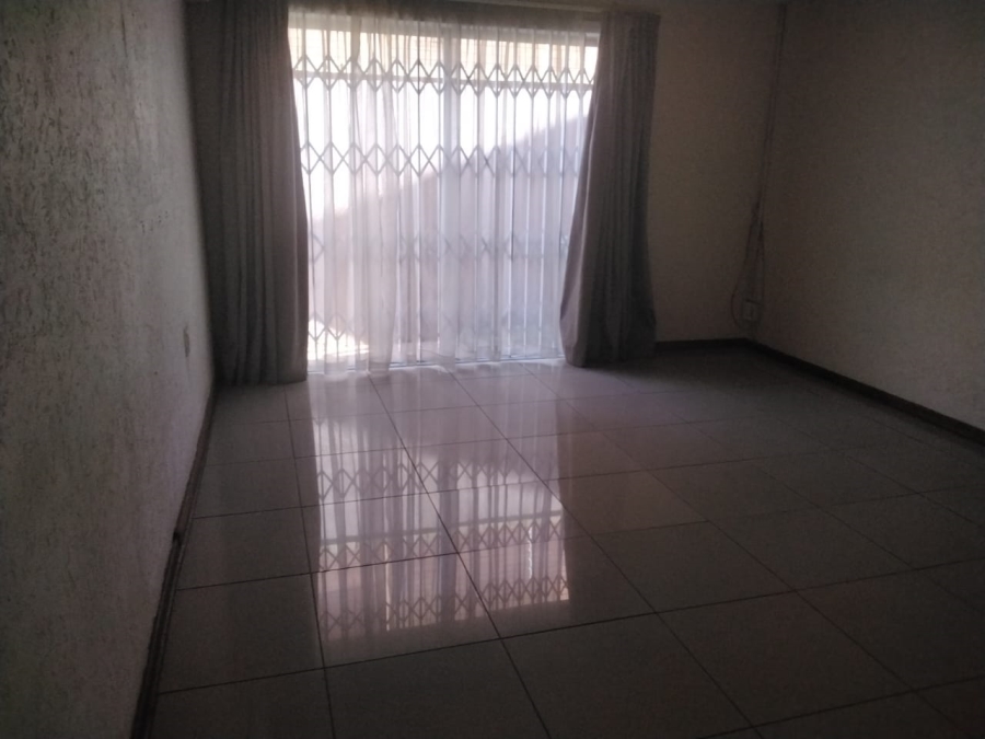 3 Bedroom Property for Sale in Protea Glen Gauteng