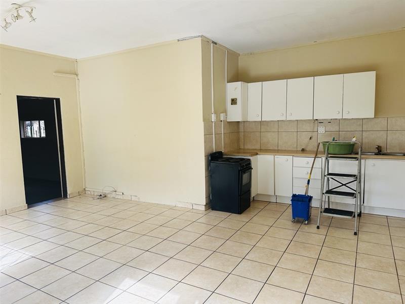 To Let 2 Bedroom Property for Rent in Wilro Park Gauteng