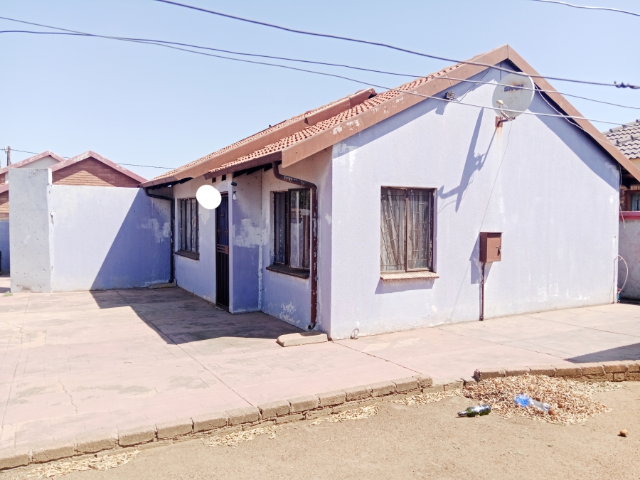 To Let 2 Bedroom Property for Rent in Soshanguve XX Gauteng