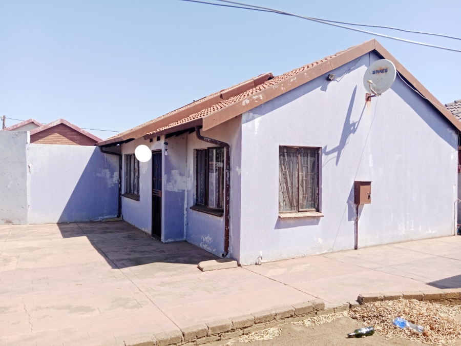 To Let 2 Bedroom Property for Rent in Soshanguve XX Gauteng