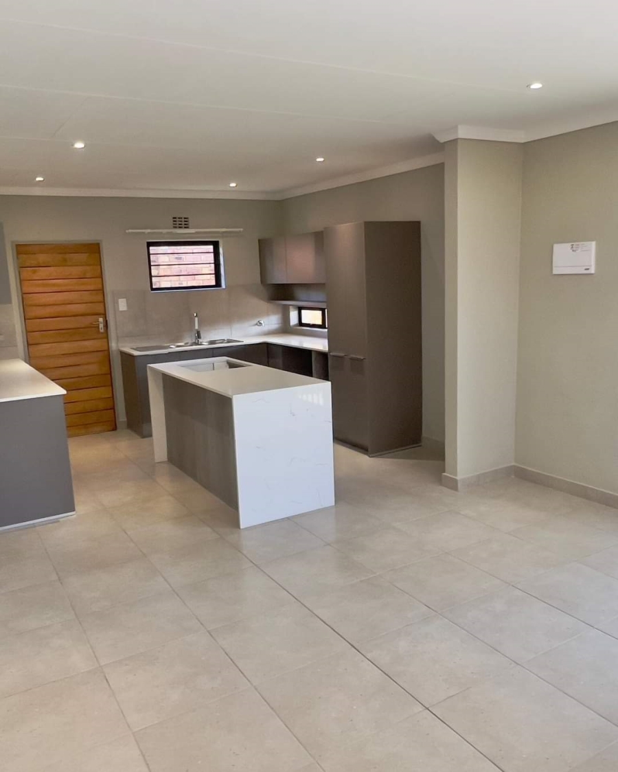 3 Bedroom Property for Sale in Lion Pride Gauteng