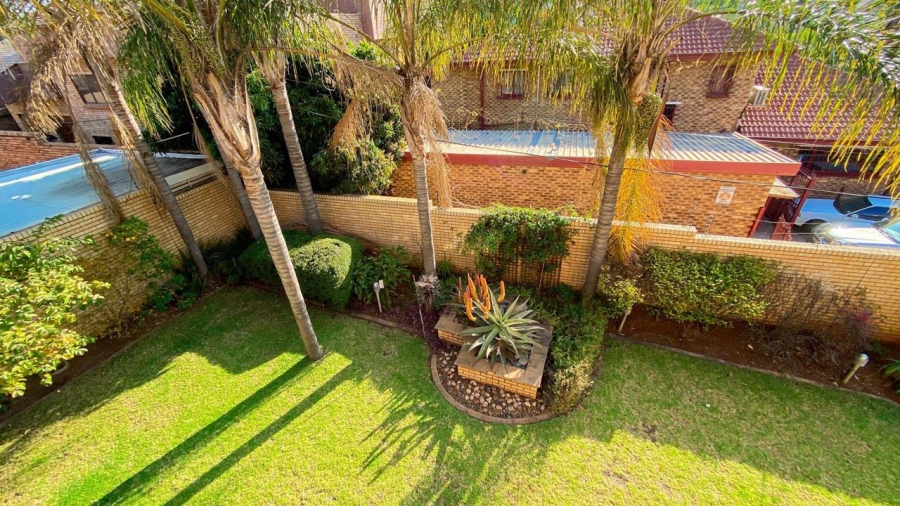 4 Bedroom Property for Sale in Claudius Gauteng