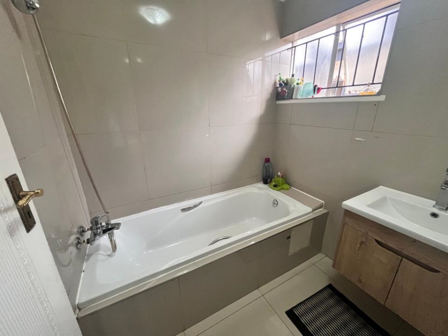 3 Bedroom Property for Sale in Laudium Gauteng