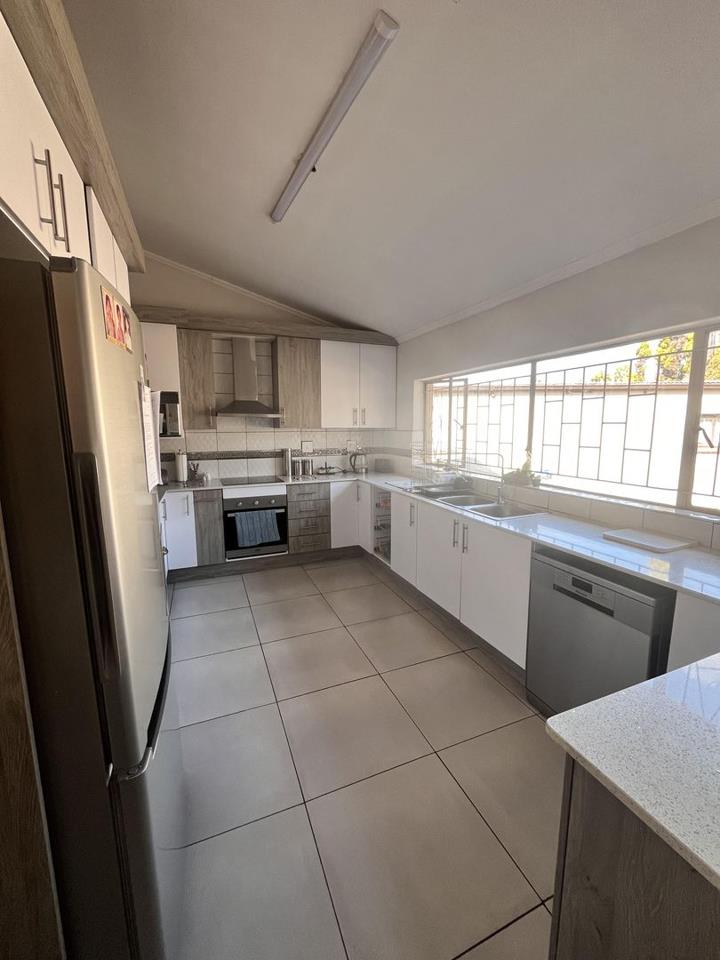 3 Bedroom Property for Sale in Erasmia Gauteng