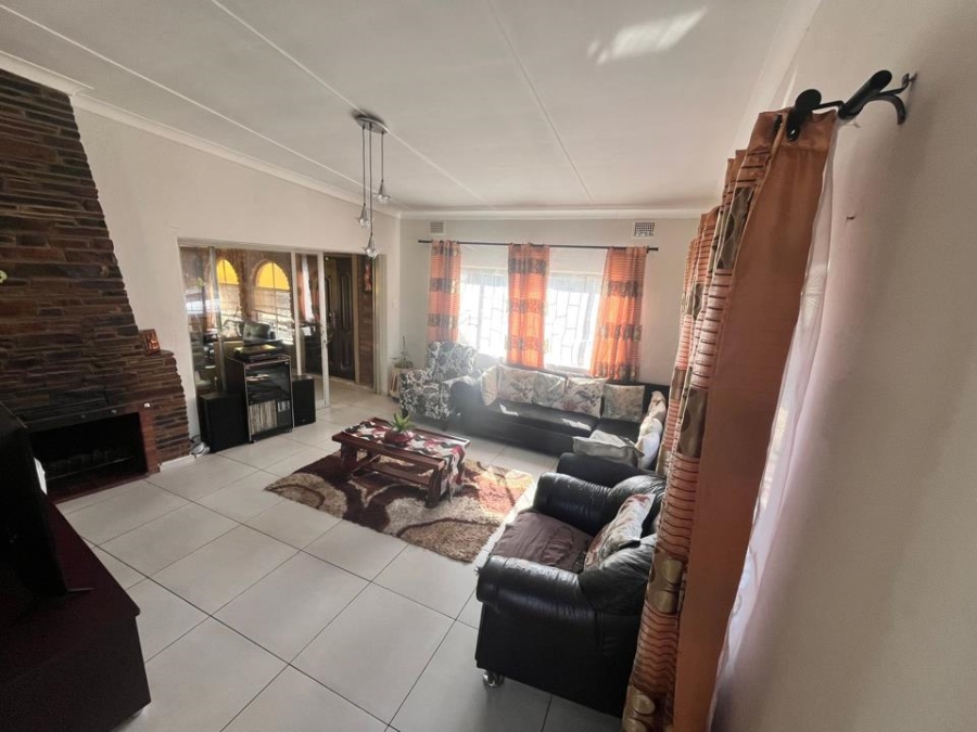 3 Bedroom Property for Sale in Erasmia Gauteng