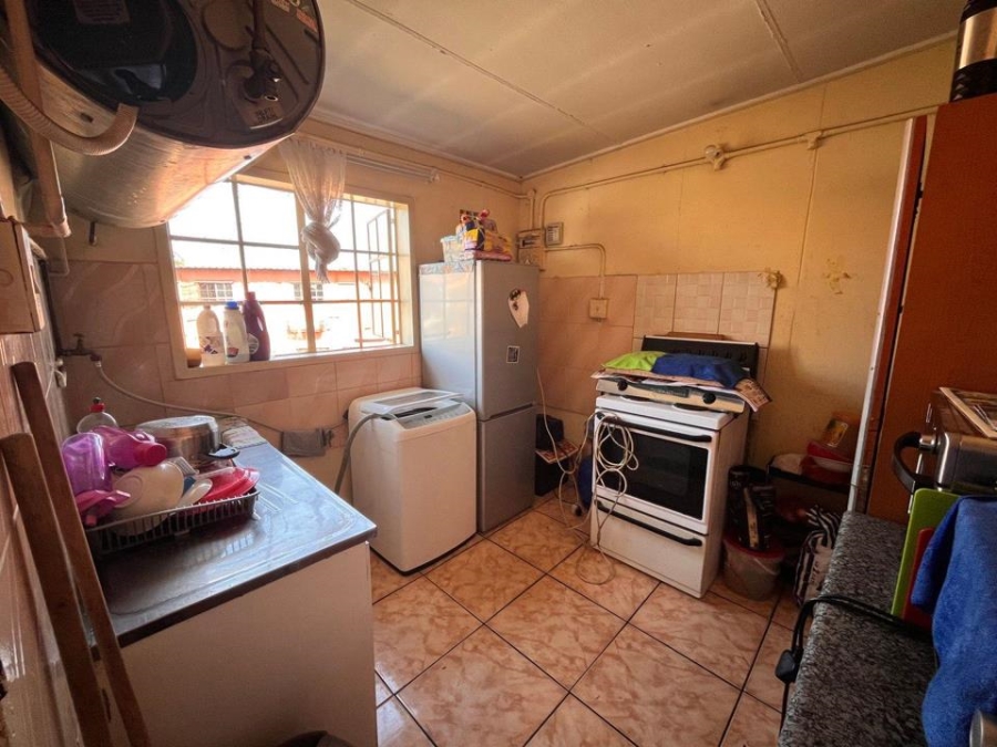 2 Bedroom Property for Sale in Laudium Gauteng