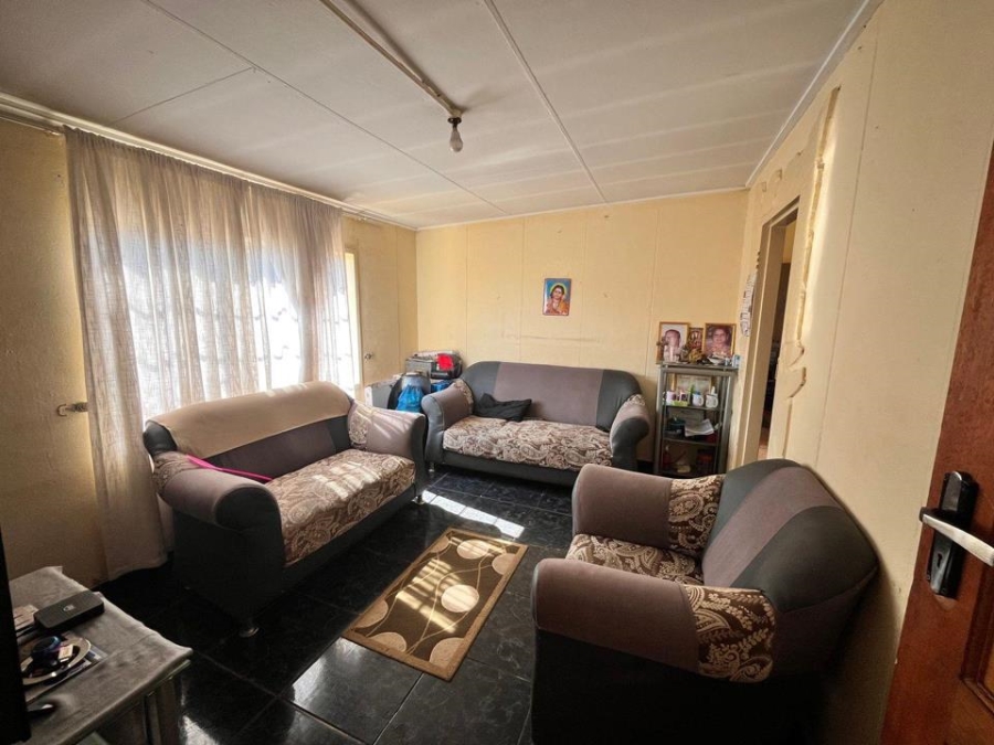 2 Bedroom Property for Sale in Laudium Gauteng