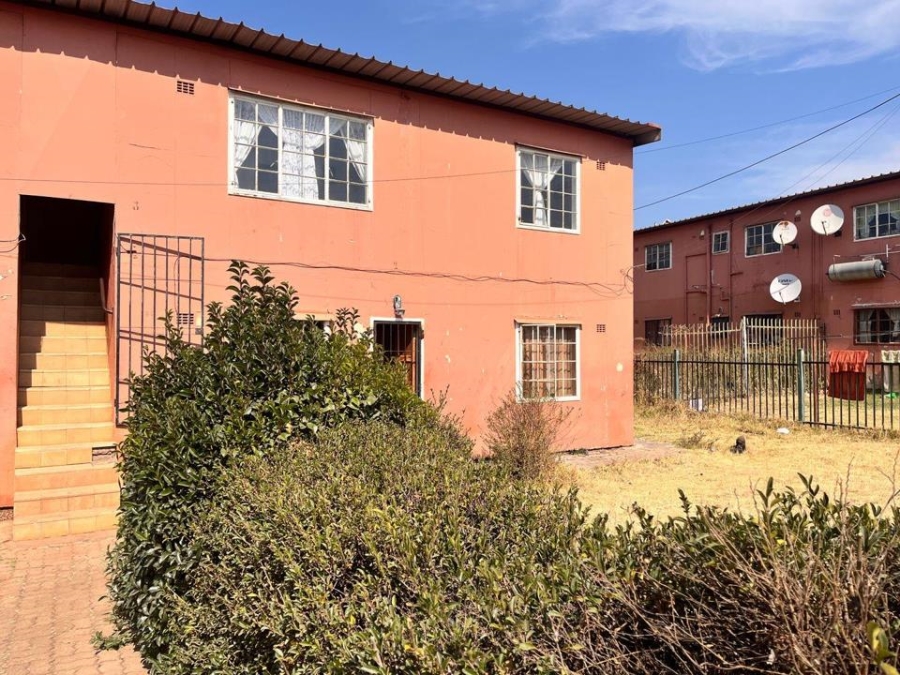 2 Bedroom Property for Sale in Laudium Gauteng