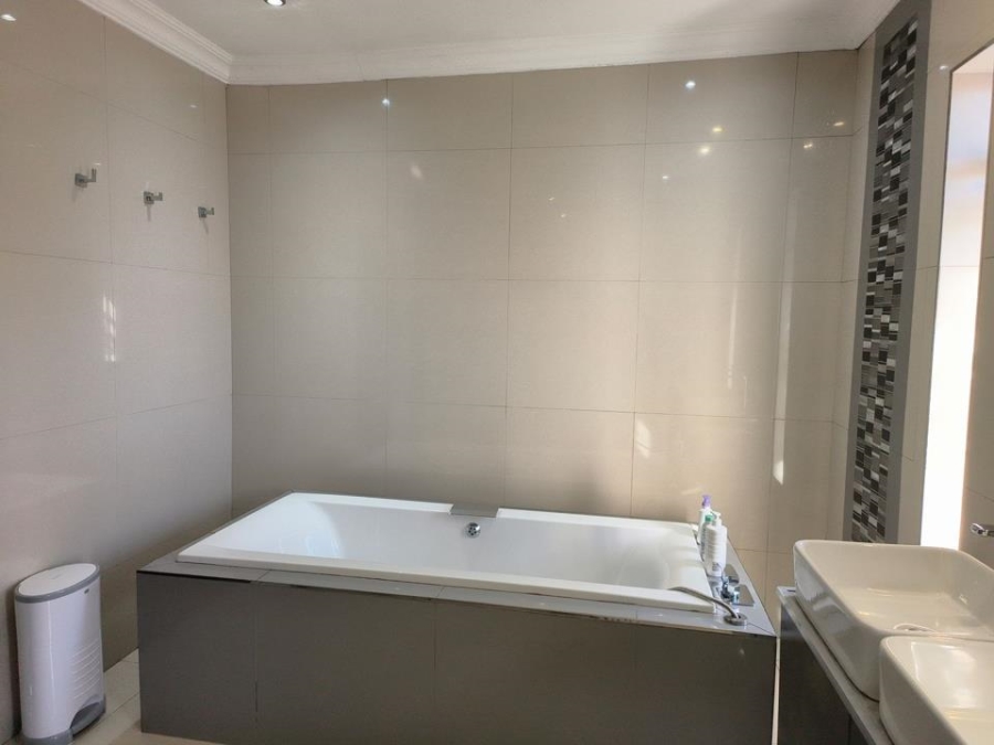 3 Bedroom Property for Sale in Laudium Gauteng