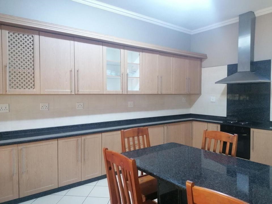 5 Bedroom Property for Sale in Erasmia Gauteng