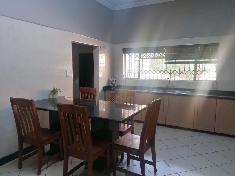 5 Bedroom Property for Sale in Erasmia Gauteng