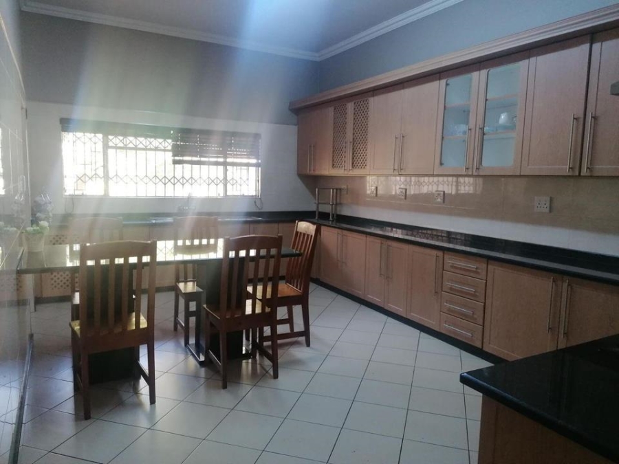 5 Bedroom Property for Sale in Erasmia Gauteng