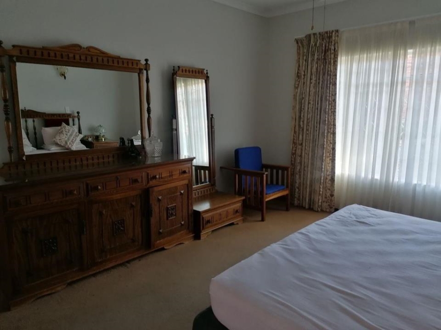 4 Bedroom Property for Sale in Laudium Gauteng