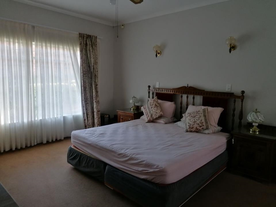 4 Bedroom Property for Sale in Laudium Gauteng