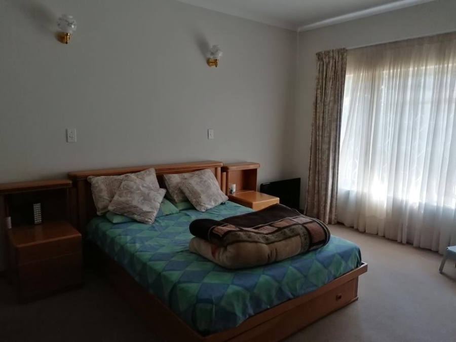 4 Bedroom Property for Sale in Laudium Gauteng