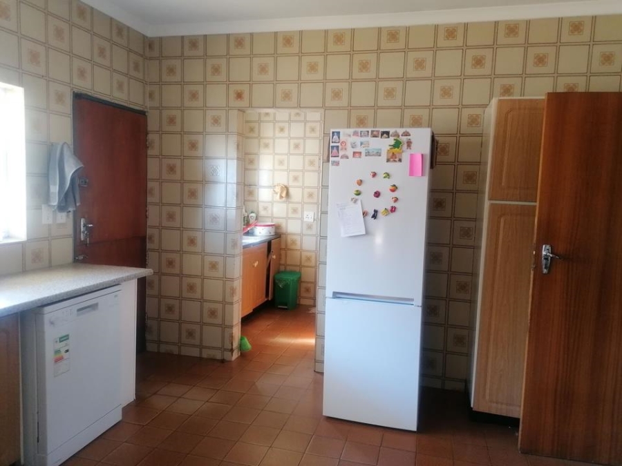 4 Bedroom Property for Sale in Laudium Gauteng