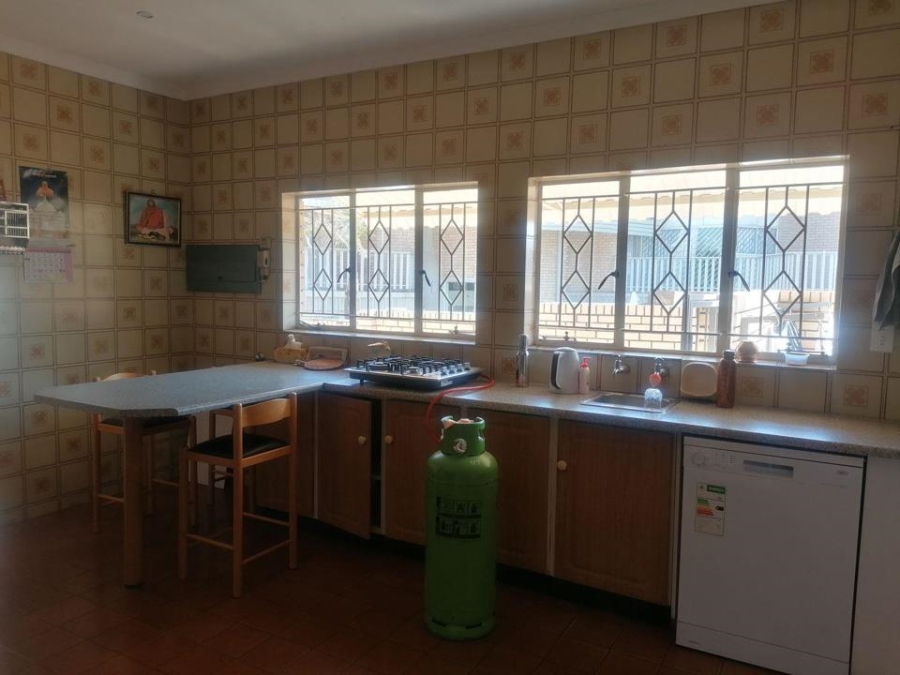 4 Bedroom Property for Sale in Laudium Gauteng