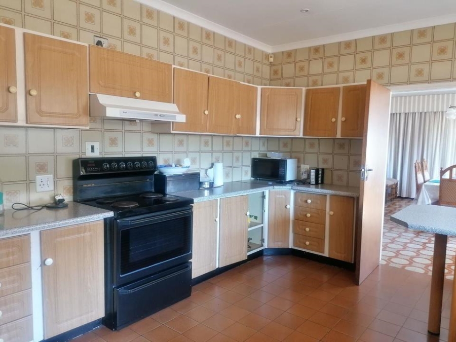 4 Bedroom Property for Sale in Laudium Gauteng