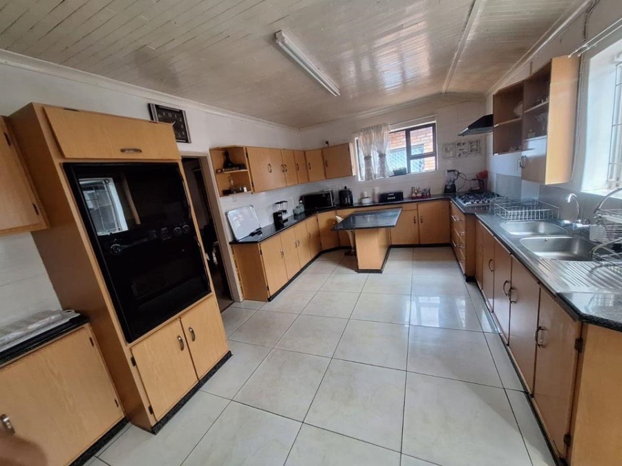 4 Bedroom Property for Sale in Laudium Gauteng