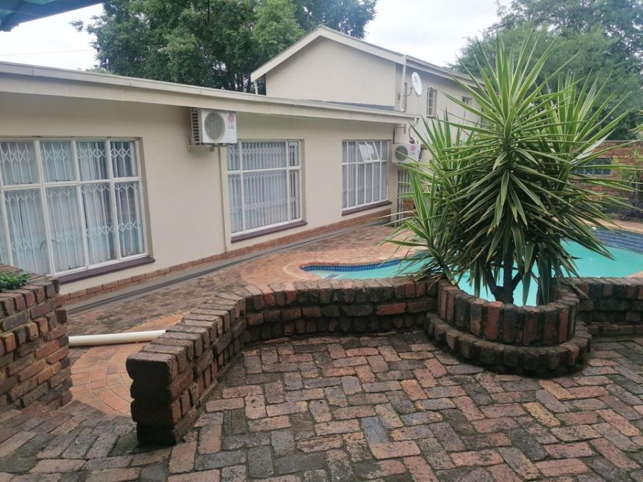 4 Bedroom Property for Sale in Erasmia Gauteng