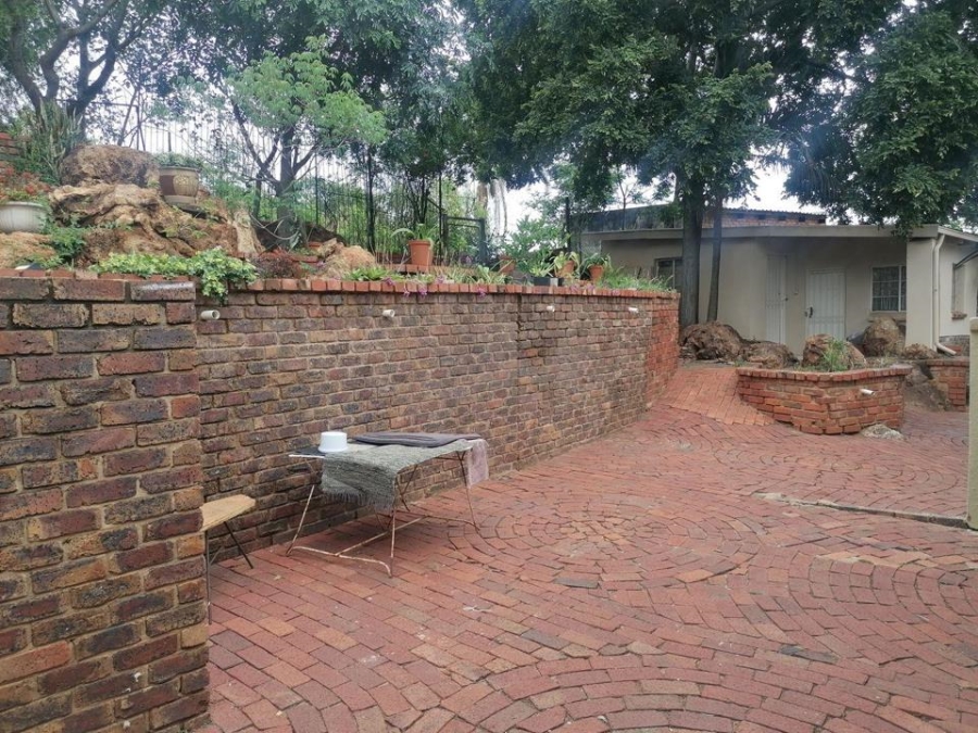 4 Bedroom Property for Sale in Erasmia Gauteng