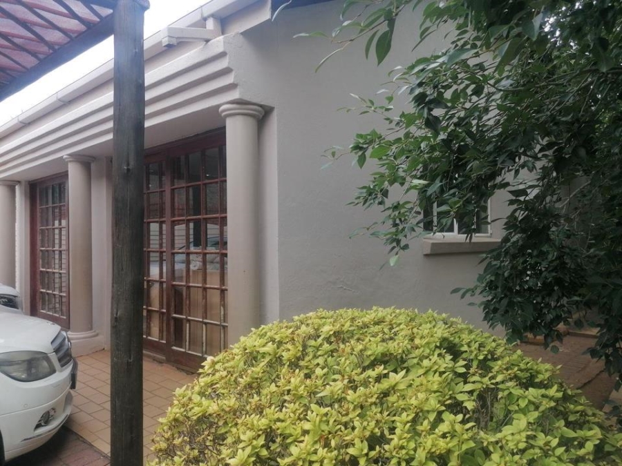 4 Bedroom Property for Sale in Erasmia Gauteng