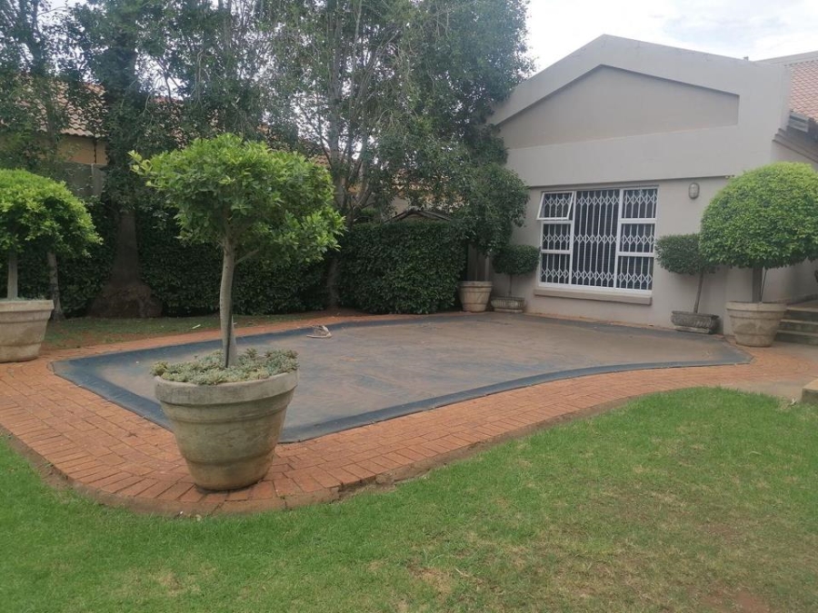 4 Bedroom Property for Sale in Erasmia Gauteng