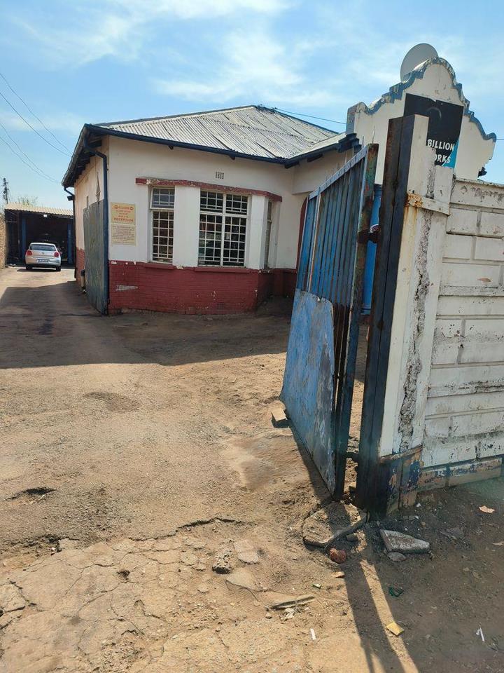 2 Bedroom Property for Sale in Pretoria West Gauteng