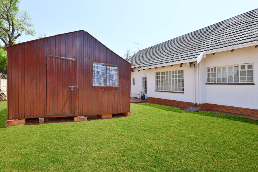 4 Bedroom Property for Sale in Noordwyk Gauteng