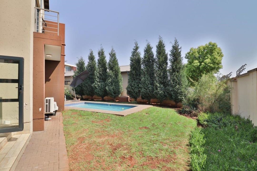 4 Bedroom Property for Sale in Copperleaf Estate Gauteng