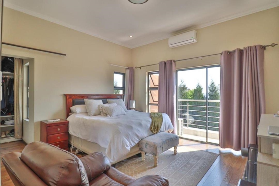 4 Bedroom Property for Sale in Copperleaf Estate Gauteng