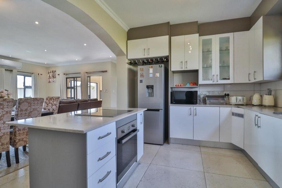 4 Bedroom Property for Sale in Copperleaf Estate Gauteng