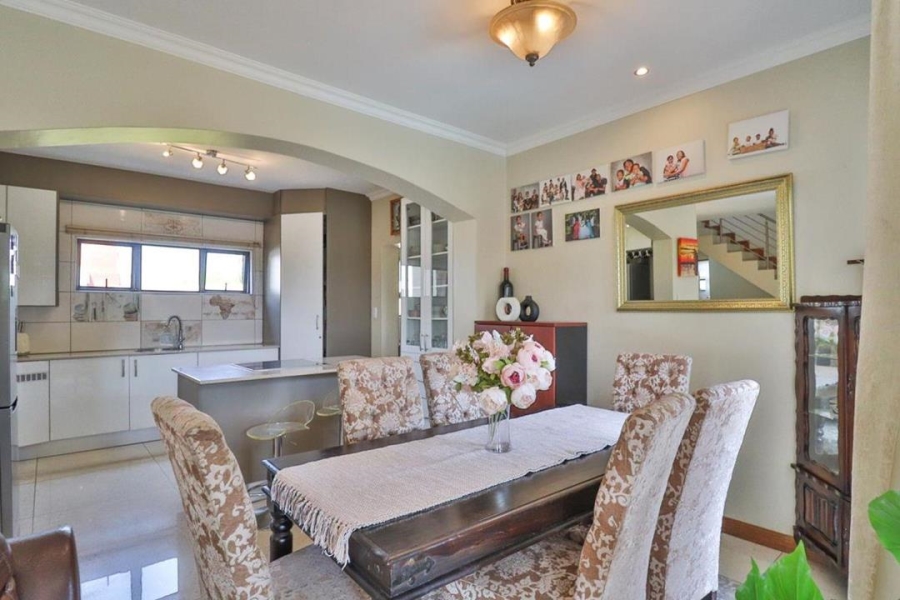 4 Bedroom Property for Sale in Copperleaf Estate Gauteng