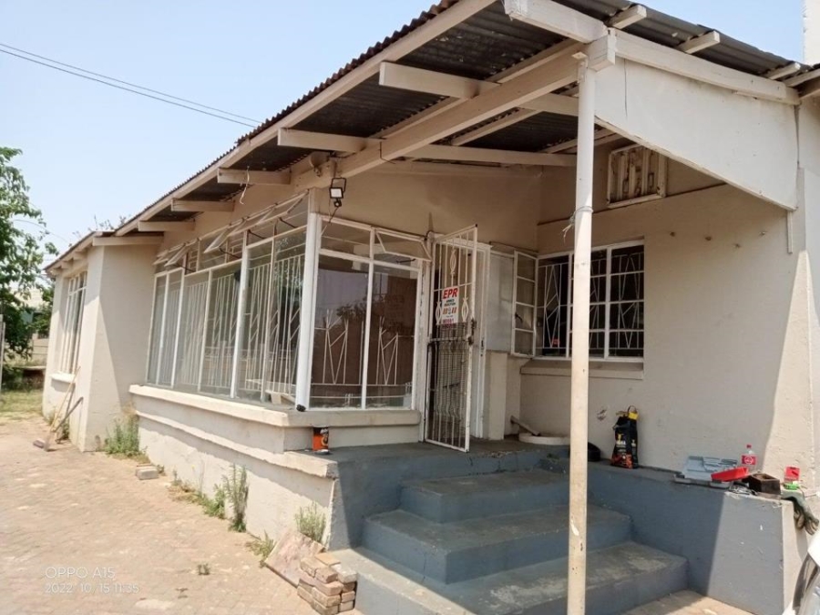 4 Bedroom Property for Sale in Krugersdorp Gauteng