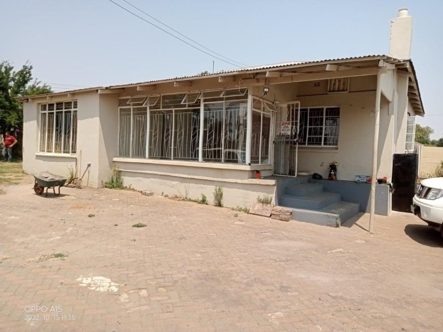 4 Bedroom Property for Sale in Krugersdorp Gauteng