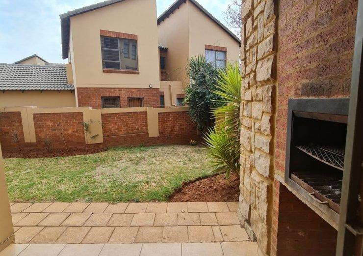 2 Bedroom Property for Sale in Sugar Bush Estate Gauteng